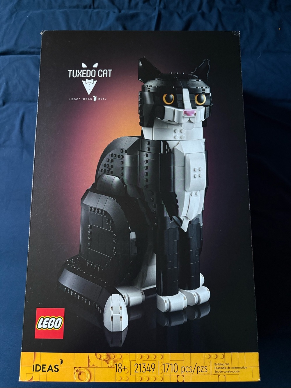 Lego Tuxedo Cat Model - Black &White